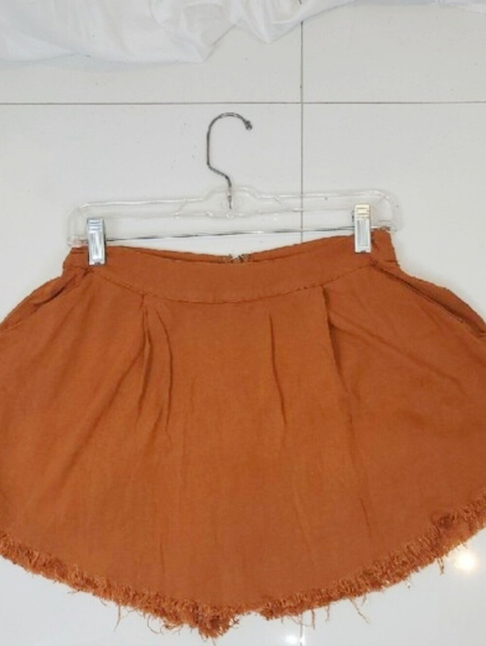 Sam & Lavi Rust Orange Pleated Flowy Skort NWOT - Size Small
